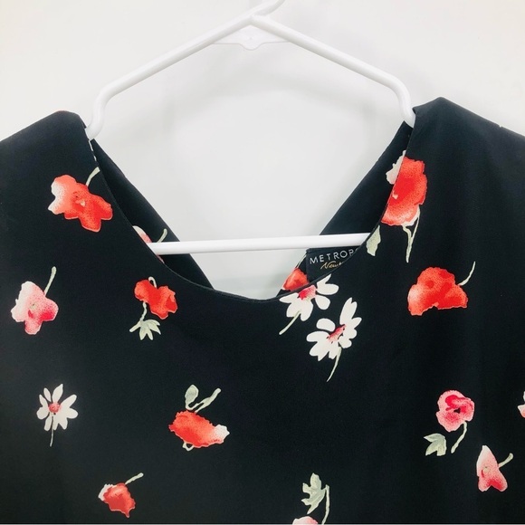 Metropolitan. New‎ York, women’s black floral mini. Dress size 10 - Picture 2 of 11